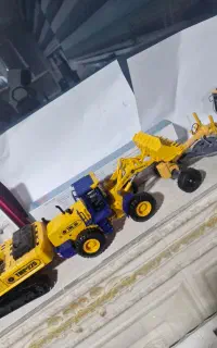 راننده لودرحرفه ای وفنی واچاربه دست