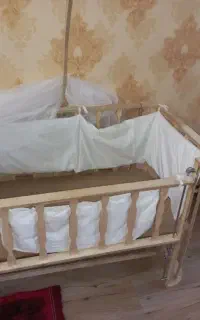 گهواره کودک در حد نو