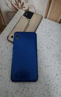 گوشیa10 حافظه۳۲GB رم۲