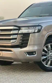 لندکروز ۲۰۲۰۴