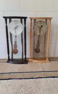 ساعت دیواری چوبی