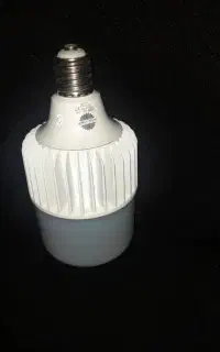 چراغ ال ای دی شهاب توشه