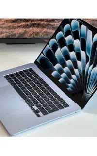 مک بوک ایر M4 رنگ آبی روشن
