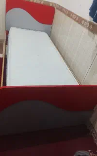 تخت خواب یک نفره