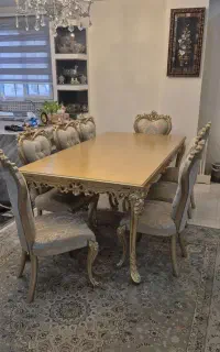 میز غذا خوری سلطنتی ۸نفره در حد نو