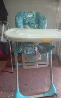 صندلی غذای کودک