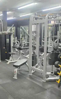 استخدام مربی بدنسازی آقا