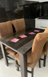 میز ناهار خوری چهار نفره