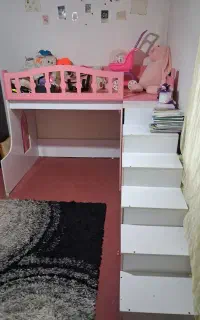 تخت دو طبقه
