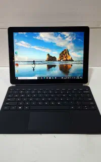 سورفیس نو در حد آکبند رم ۸ هارد ssd128