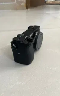 دوربین سونی۶۴۰۰