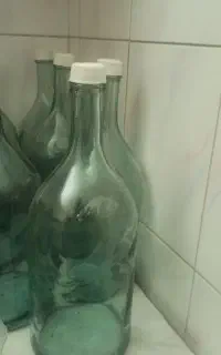 بطری شیشه ای دو لیتری