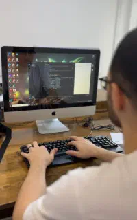 برنامه نویسی و طراحی سایت فرانت اند+معرفی به کار