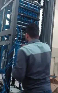 خدمات تخصصی کامپیوتر و شبکه