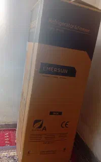 یکعدد یخچال فریزر امرسان
