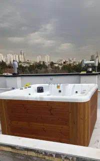 جکوزی لوکس دارای UV و با استاندارهای جهانی