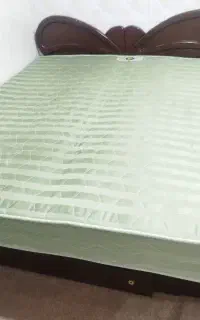 تشک و تخت