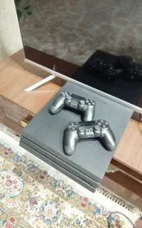 PS4 PRO