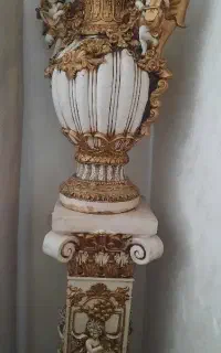 گلدان وپایه