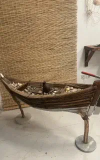 قایق چوبی