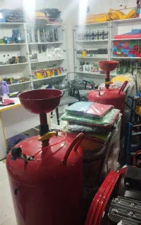 فروشنده خانم