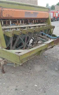 عمیق کار کشت گستر ‌‌