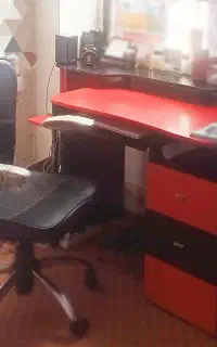 ست کامل میز تحریر شلف‌دارصندلی اداری و زیرپایی