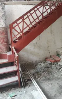 پله فلزی بانرده شیک
