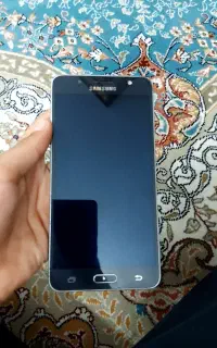 گوشی J5