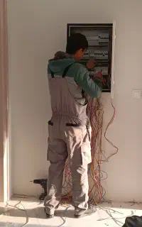 برق کار ساختمانی وصنعتی.نصب دوربین و دزدگیر