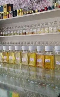 عطر گرمی به قیمت فاکتور