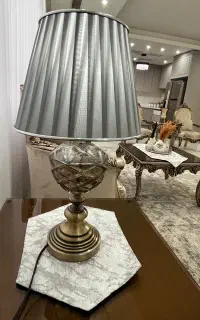 آباژور رومیزی بدنه کریستال
