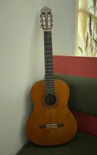 گیتار یاماها c40