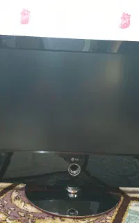 تلویزیون LCD 32 اینچ کاملا سالم