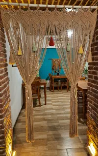 کار در کافه