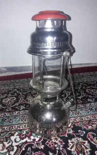 چراغ زنبوری