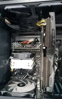 کیس گیمینگ قدرتمند RX580 رم 16 مناسب بازی