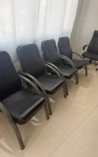 ۴ عدد صندلی انتظار