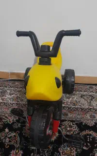 سه چرخه و لوازم بچه گانه