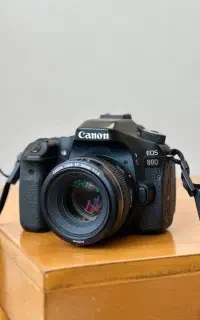 دوربین 80D  به همراه لنز 50mm f1.4