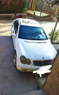 بنز ۲۰۰۲سی۲۴۰