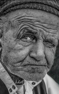 سفارش نقاشی سیاه قلم