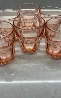 لیوان وکاسه ابگوشت وسینی چای