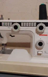 چرخ خیاطی ژانومه