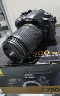 دوربین نیکون D7500 با لنز ۱۸ ۱۴۰