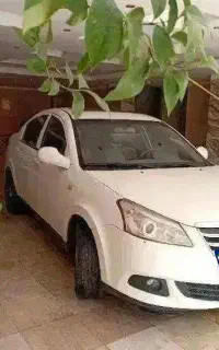 ام وی ام ۵۵۰ اتومات بی رنگ اسپرت جوان پسند