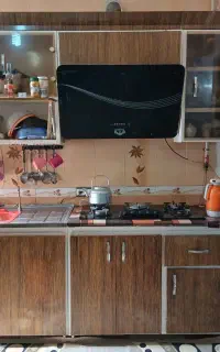 کابینت نو و تمیز سه متر بالا و سه متر پایین
