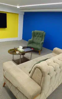 (استخدام )عاشقِ تکنولوژی هستی این آگهی رو ببین