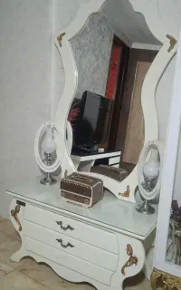 ساعت ،آینه وکنسول