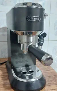 اسپرسوساز دلونگی EC685 (تمیز و کم‌کارکرد)
